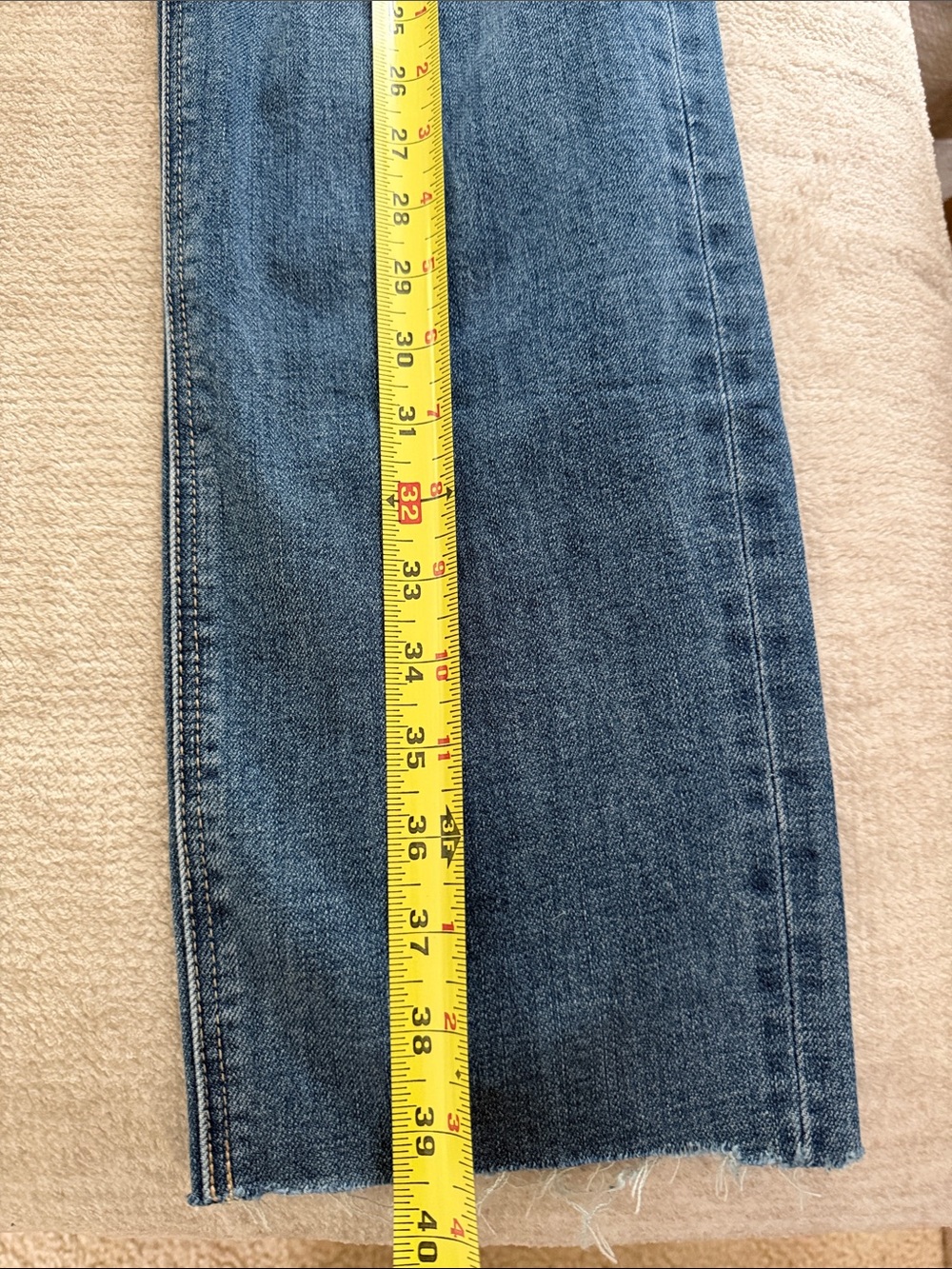 NEW WITH TAGS - American Eagle jeans size 4 Regular Straight - Picture 6 of 7